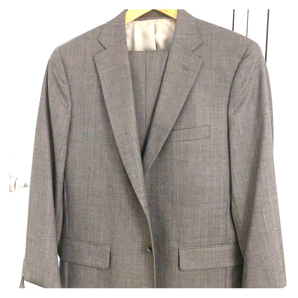 Brand new suit never worn